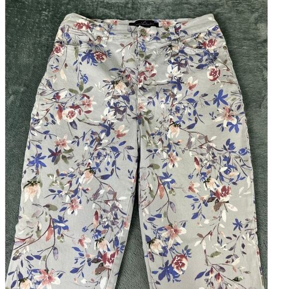 women's Gloria Vanderbilt Amanda floral jeans size 10 excellent condition - Picture 4 of 9